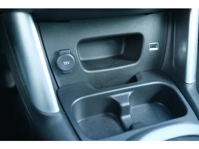 Citroën C3 Aircross PT 110 Shine 2017 Benzine 36