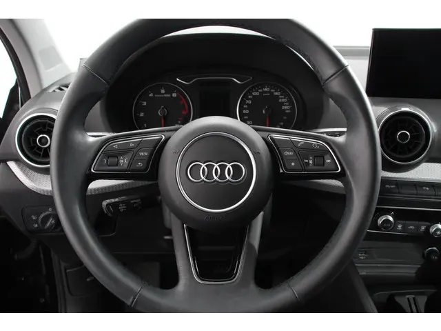 Audi Q2 35 TFSI 150pk S-tronic Prestige 2021 Benzine 17