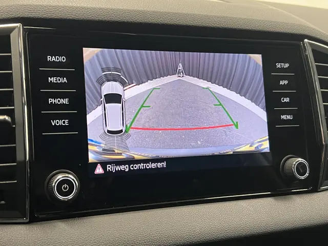 Škoda Karoq 1.0 TSI Business Edition 2019 Benzine 31