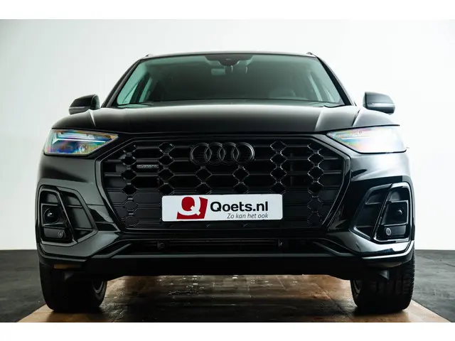 Audi Q5 55 TFSI e S edition 2023 Hybride Benzine 34