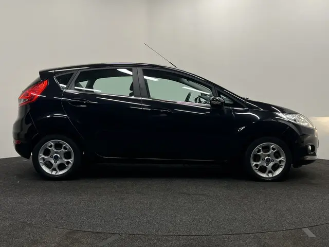 Ford Fiesta 1.25 Titanium 2013 Benzine 27