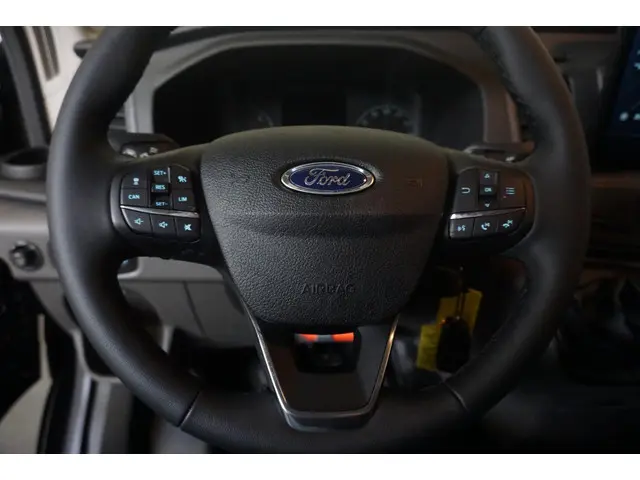 Ford Transit 310 2.0 TDCI L2H2 Trend 2023 Diesel 7