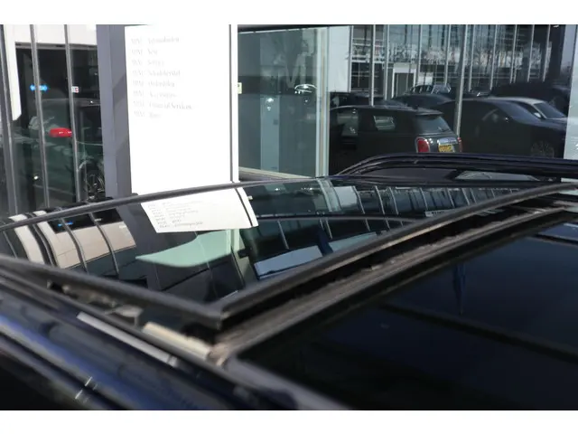 MINI Countryman Cooper SE ALL4 2021 Hybride Benzine 9