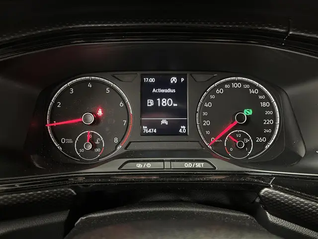 Volkswagen T-Cross 1.0 TSI Life 2021 Benzine 4