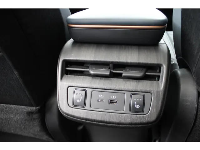 Nissan ARIYA e-4ORCE Evolve 87 kWh 2023 Elektrisch 32