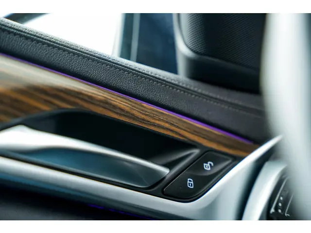 BMW 5 Serie Touring 530e 2022 Hybride Benzine 26