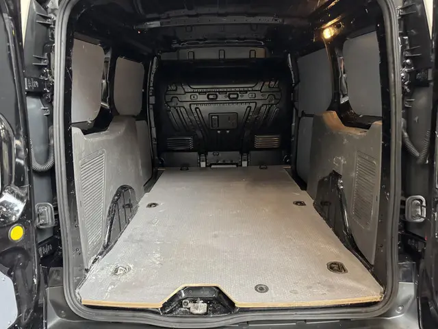 Ford Transit Connect 1.5 EcoBlue L2 Trend 2024 Diesel 24