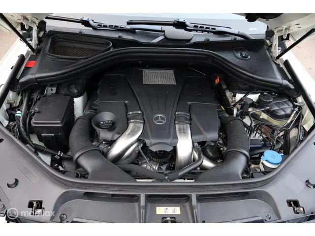 Mercedes-Benz M-Klasse 500 2013 Benzine 22