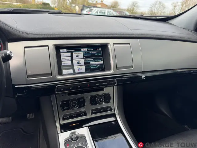 Jaguar XF 3.0 V6 SC 340PK 2014 Benzine 19