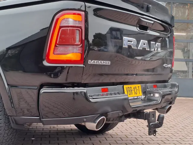 Dodge Ram 1500 5.7 V8 4x4 Crew Cab Laramie 2019 LPG/Gas 31