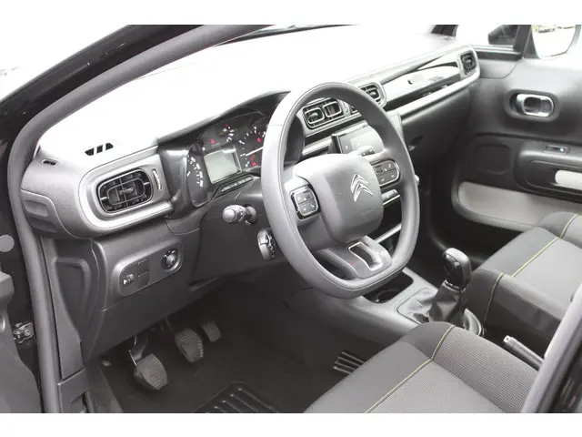 Citroën C3 1.2 PT 83PK PLUS 2024 Benzine 12