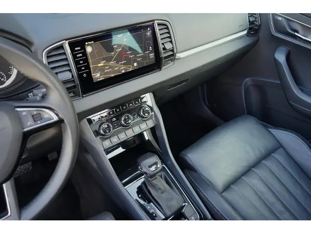 Škoda Karoq 1.5 TSI ACT Style 2018 Benzine 44