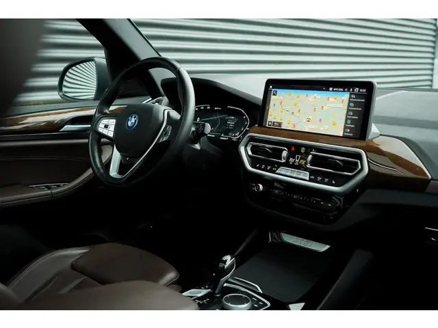 BMW X3 xDrive30e 2022 Hybride Benzine 37
