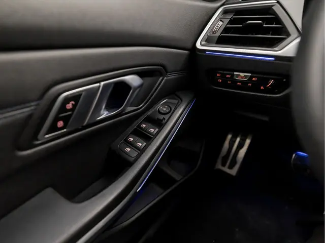 BMW 3 Serie 320i M Sport 2020 Benzine 21