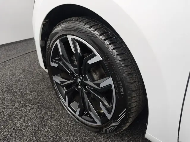 Renault Clio 1.0 TCe 90 GPF techno 2024 Benzine 29