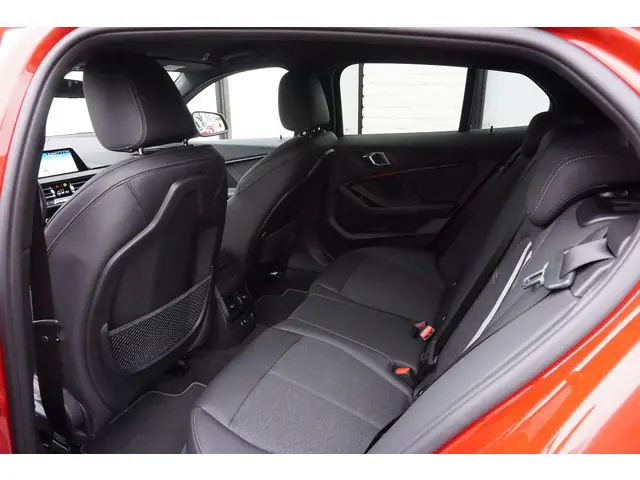 BMW 1 Serie 118i 2020 Benzine 7