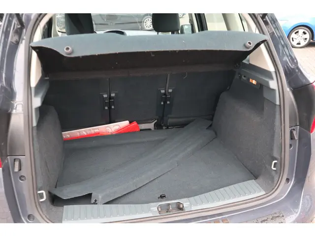 Ford C-MAX 1.0 Edition 2014 Benzine 30