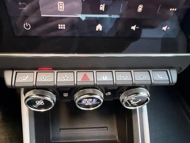 Renault Clio 1.3 TCe Initiale Paris 2020 Benzine 22