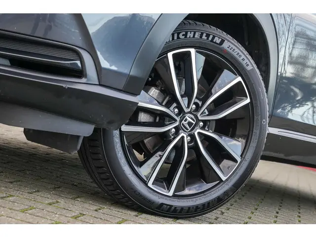 Honda HR-V 1.5i e:HEV ELEGANCE 2022 Hybride Benzine 12