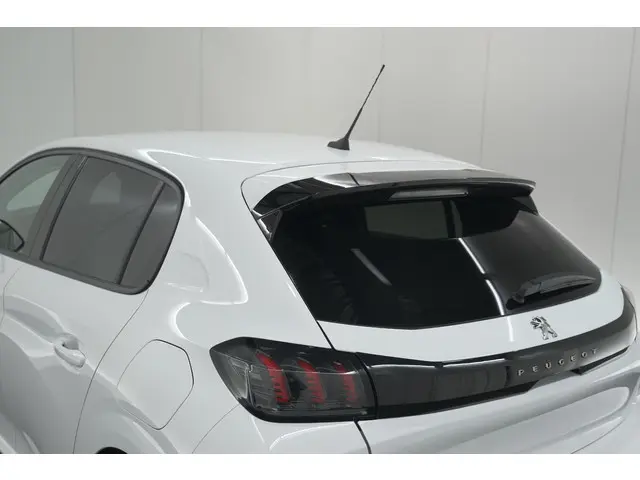 Peugeot 208 PureTech 100 Allure Pack 2023 Benzine 19