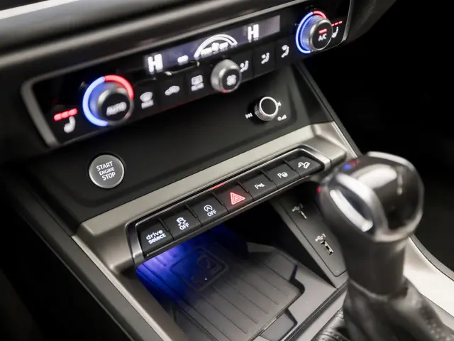 Audi Q3 Sportback 35 TFSI S-Line Sport 2020 Benzine 32