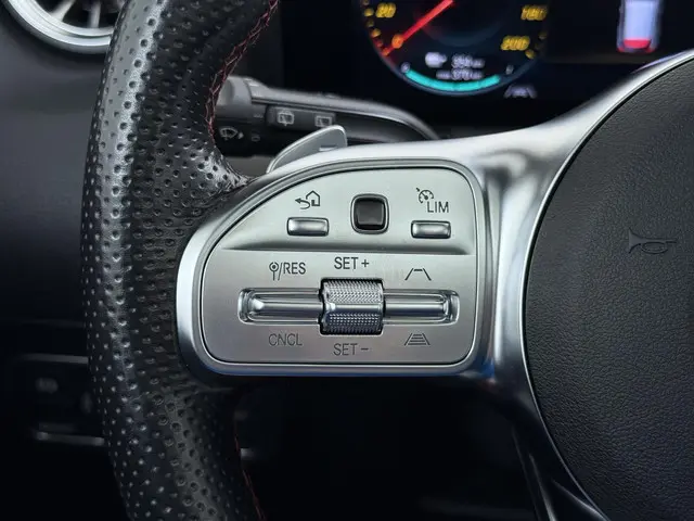 Mercedes-Benz EQA 250 AMG Line 67 kWh 2022 Elektrisch 31