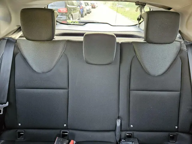Renault Clio 0.9 TCe Zen 2017 Benzine 25