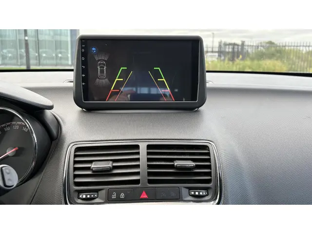 Opel Meriva 1.4 Turbo Berlin 2014 Benzine 10