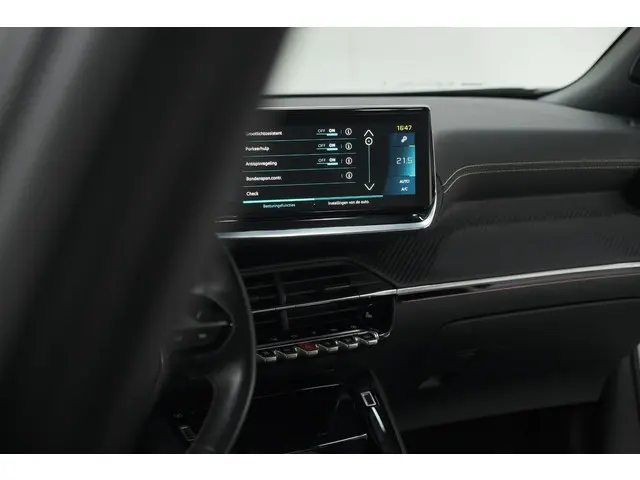 Peugeot e-2008 EV GT Pack 50 kWh 2021 Elektrisch 61