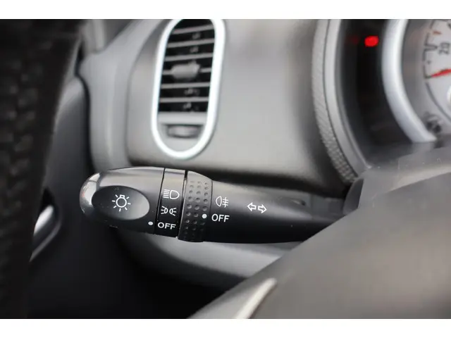 Opel Agila 1.0 Edition 2013 Benzine 16
