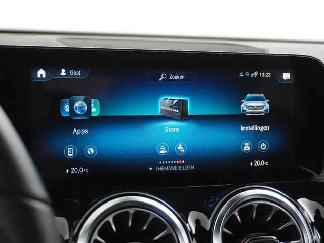 Mercedes-Benz EQB 250 Luxury Line 67 kWh 2023 Elektrisch 34