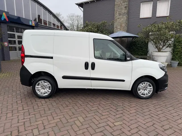 Fiat Doblò Cargo 1.3 MJ L1H1 2020 Diesel 8