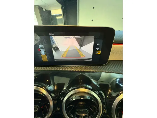 Mercedes-Benz A-Klasse 220 4MATIC Premium 2018 Benzine 16