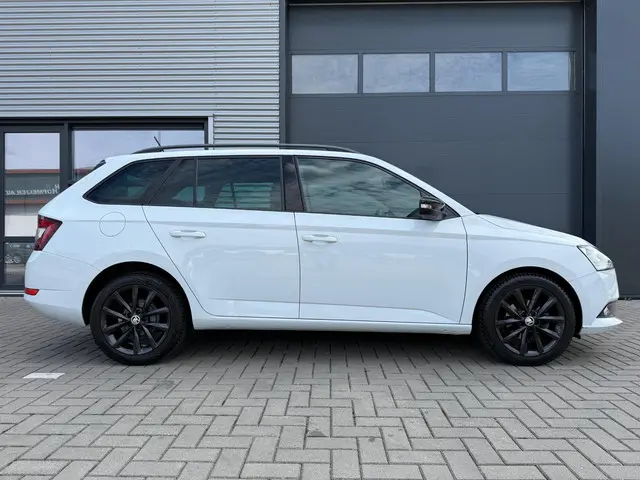 Škoda Fabia Combi 1.0 TSI Sport Business 2020 Benzine 35