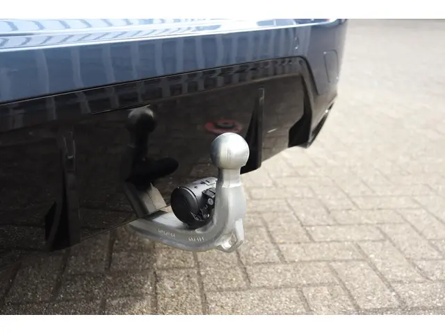 BMW 3 Serie Touring 330e 2025 Hybride Benzine 14