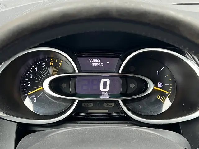 Renault Clio Estate 0.9 TCe Expression 2016 Benzine 24