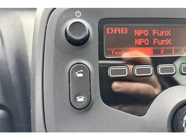 Toyota Aygo 1.0 VVT-i x-fun, Bluetooth, Airco 2021 Benzine 3