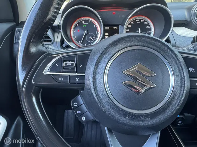 Suzuki Swift 1.2 Comfort Smart Hybrid 2021 Benzine 25