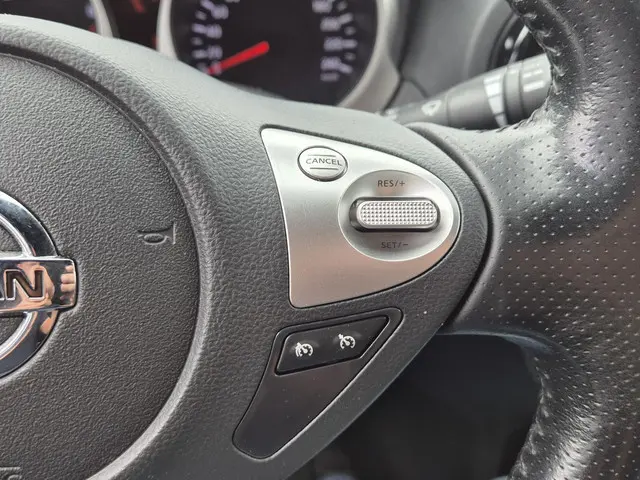 Nissan Juke 1.6 Connect Edition 2015 Benzine 22