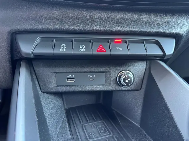 Audi A1 citycarver 30 TFSI epic 2020 Benzine 20