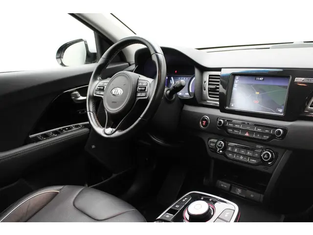 Kia e-Niro ExecutiveLine 64 kWh 2019 Elektrisch 19