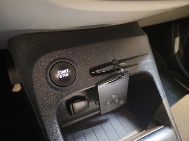 Renault Captur 0.9 TCe Intens Two-Tone 2018 Benzine 25