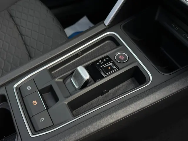 SEAT Leon 1.5 eTSI FR Launch Edition / Pano 2020 Benzine 22