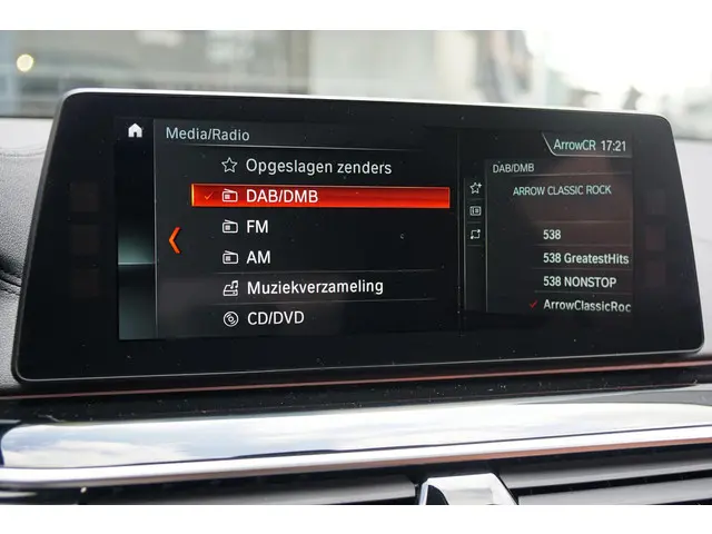 BMW 5 Serie Touring 530i xDrive Executive 2017 Benzine 46