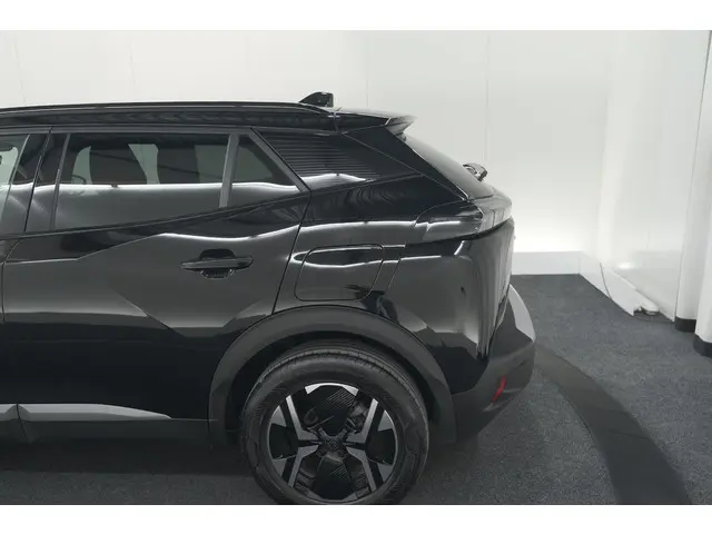 Peugeot 2008 PureTech 130 EAT8 GT 2024 Benzine 20