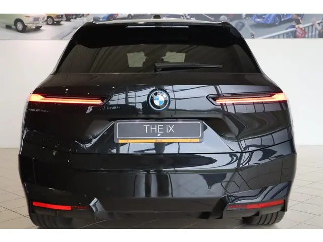 BMW iX xDrive40 2025 Elektrisch 5