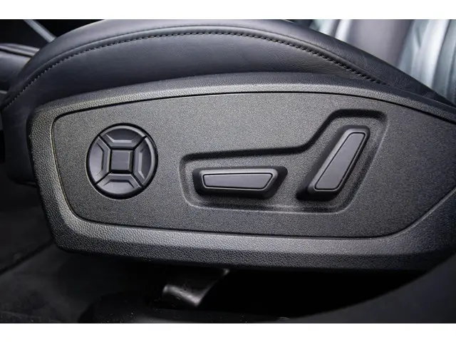 Audi A6 Avant 55 TFSI 2022 Benzine 51