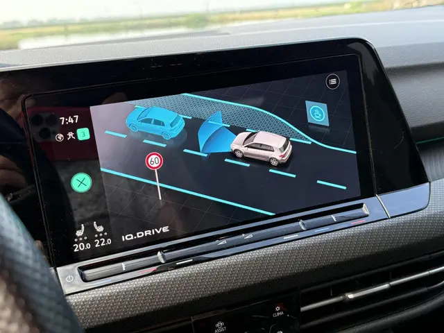 Volkswagen Golf 1.5 eTSI R-Line 2021 Benzine 32