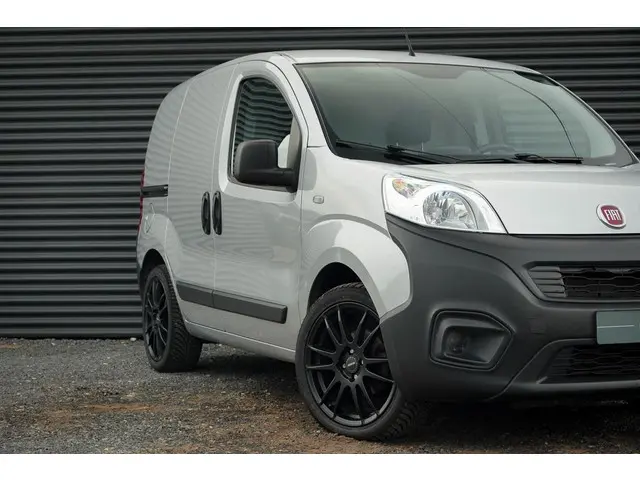 Fiat Fiorino 1.3 MJ 2020 Diesel 23