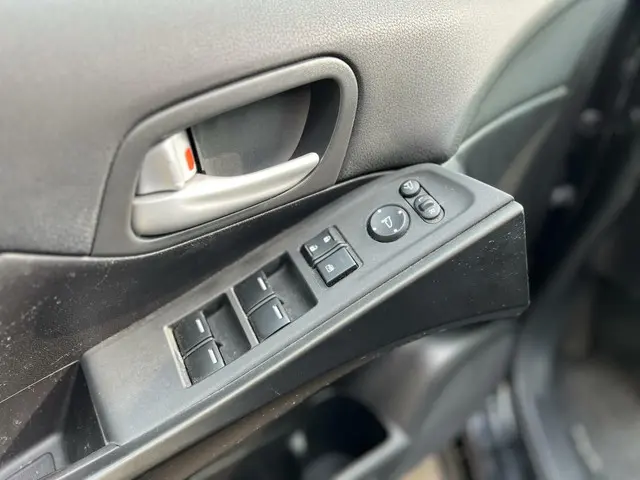 Honda Civic 1.8 Sport automaat trekhaak 2013 Benzine 17